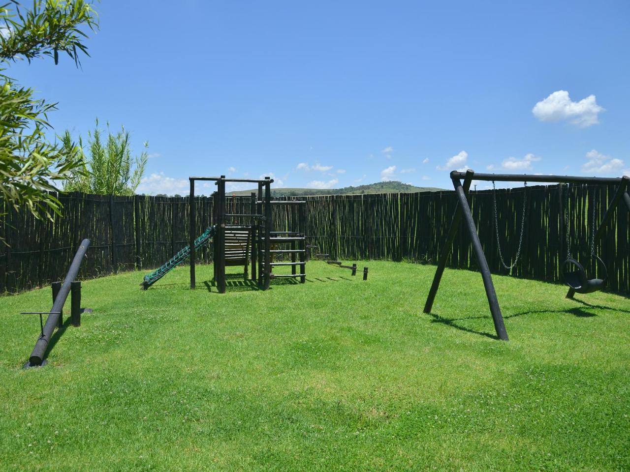 Kloofzicht Lodge & Spa كروغيرسدورب المظهر الخارجي الصورة The fort of Fort Dufferin
