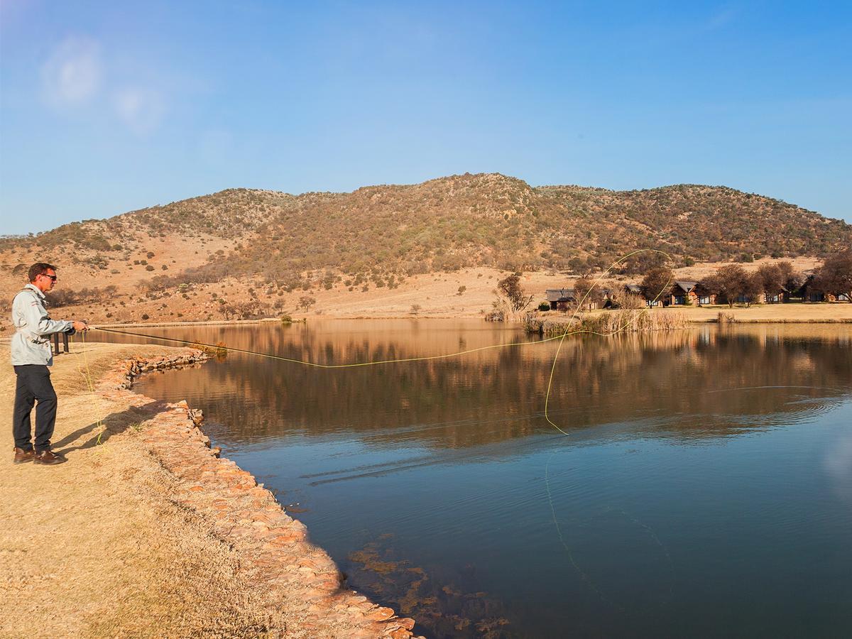 Kloofzicht Lodge & Spa كروغيرسدورب المظهر الخارجي الصورة View of the dam